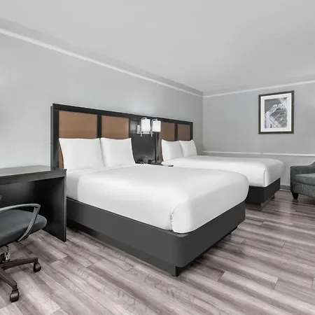 Baymont By Wyndham Austin University Area